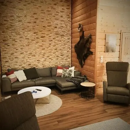 Uskelo, Levi Kittilä