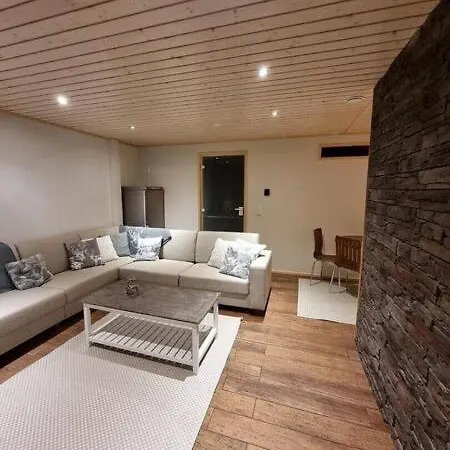 Uskelo, Levi Kittilä